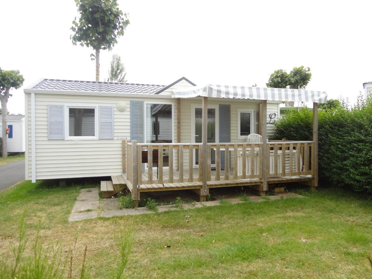 Camping La Plage 圣伊莱尔·德列 外观 照片