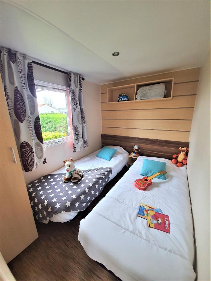Camping La Plage 圣伊莱尔·德列 外观 照片